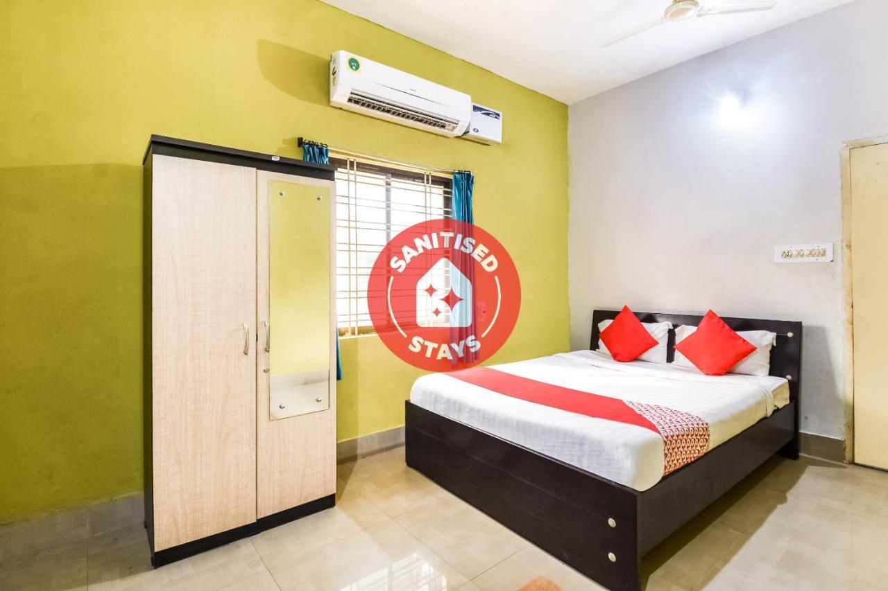 Hotel O Tm Delights Bhuvanesvar Kültér fotó
